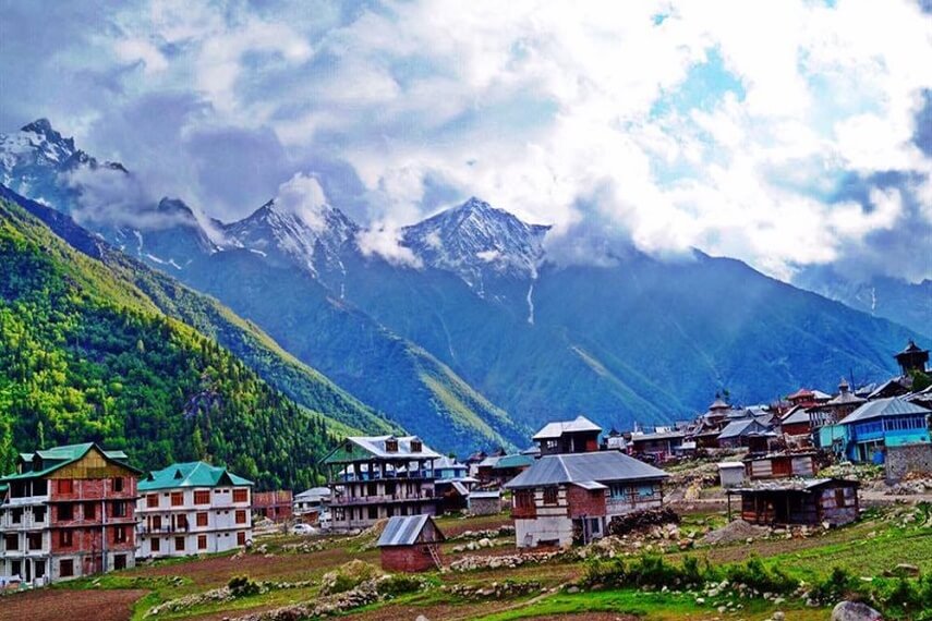 chitkul-Village-an-offbeat-place-in-Himachal