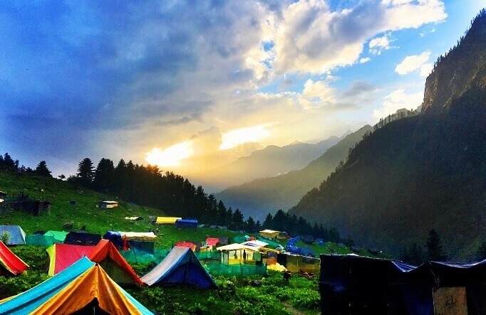 Kheerganga Trekking in Himalaya
