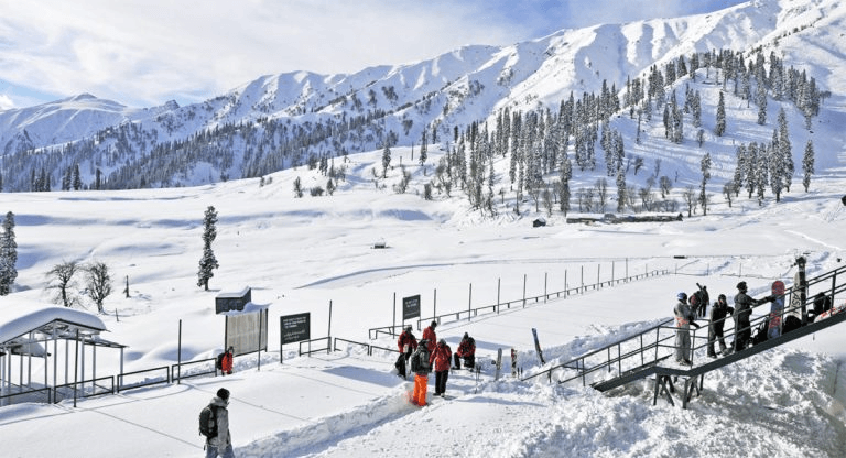 5 MUST VISIT HILL STATIONS TO VISIT IN INDIA THIS SUMMER