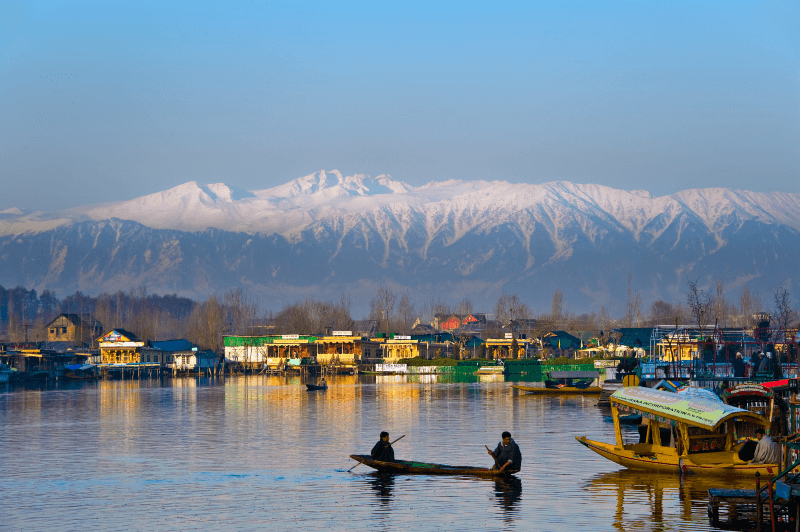 Top 5 Tourist Destinations in Jammu and Kashmir 