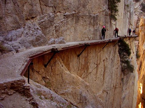 10 Most Dangerous Hiking Trails In The World