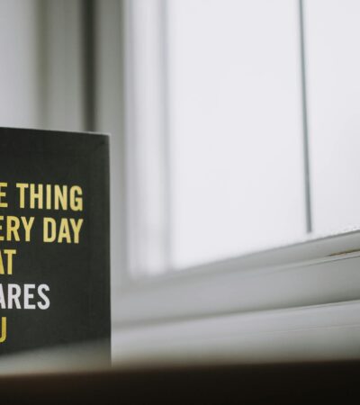 Cool things for the rest of us: 6 innovations United Airlines is bringing to its coach cabins - Photo by Anete Lusina on Pexels