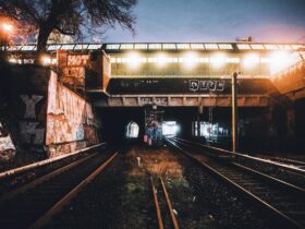 Track worker struck by a train between Radlett Junction and Elstree & Borehamwood - Photo by Tommy K on Pexels