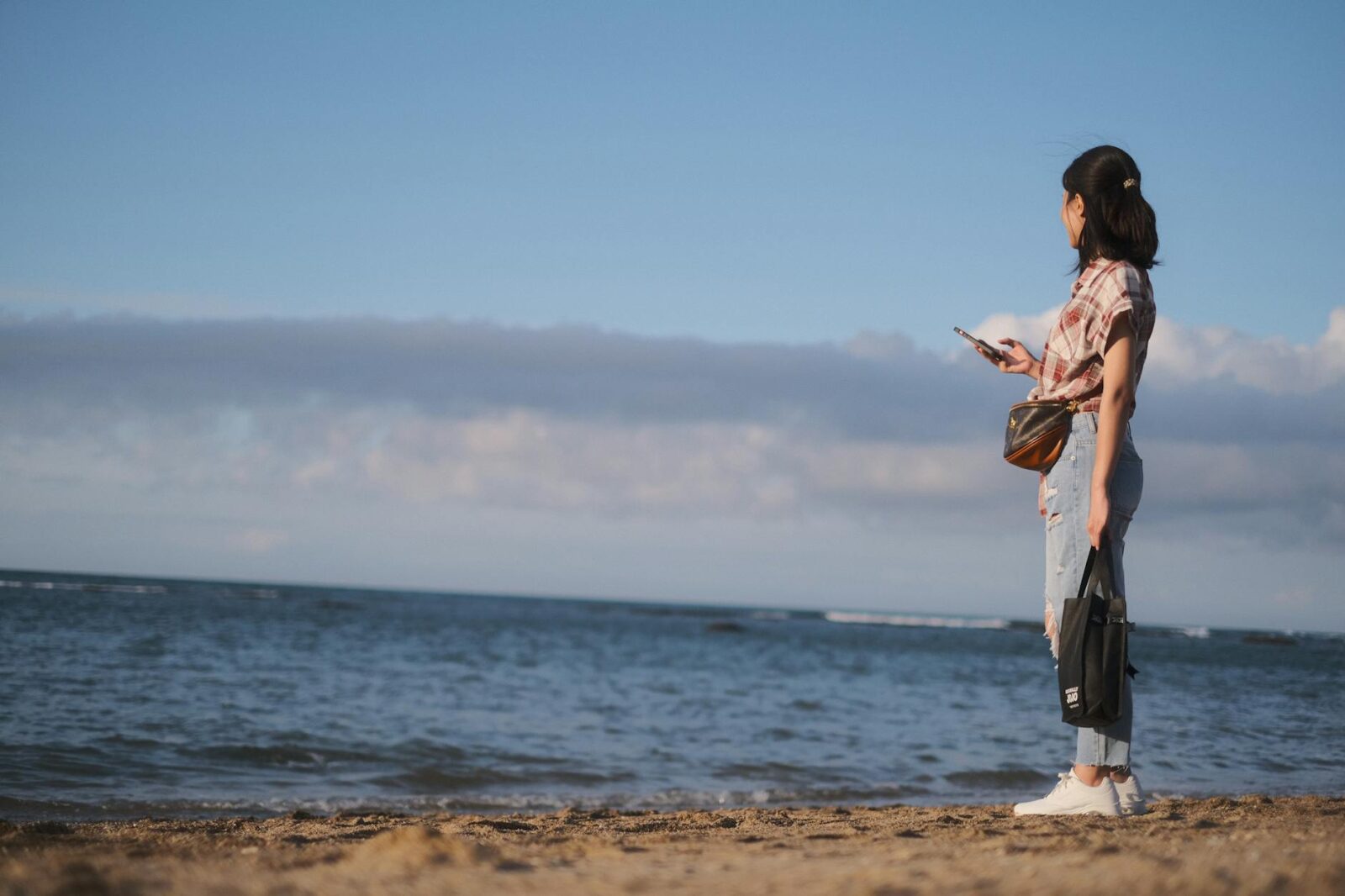 What to Pack for Greece: Our Editors on Their Island Non-Negotiables - Photo by Guilherme Christmann on Pexels