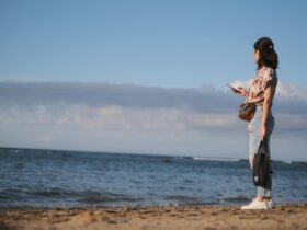 What to Pack for Greece: Our Editors on Their Island Non-Negotiables - Photo by Guilherme Christmann on Pexels