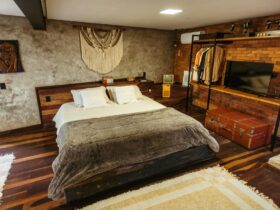 9 Airbnbs That Once Belonged to Legends Like Frank Sinatra, Elizabeth Taylor, and Jane Austen - Photo by Jonathan Borba on Pexels