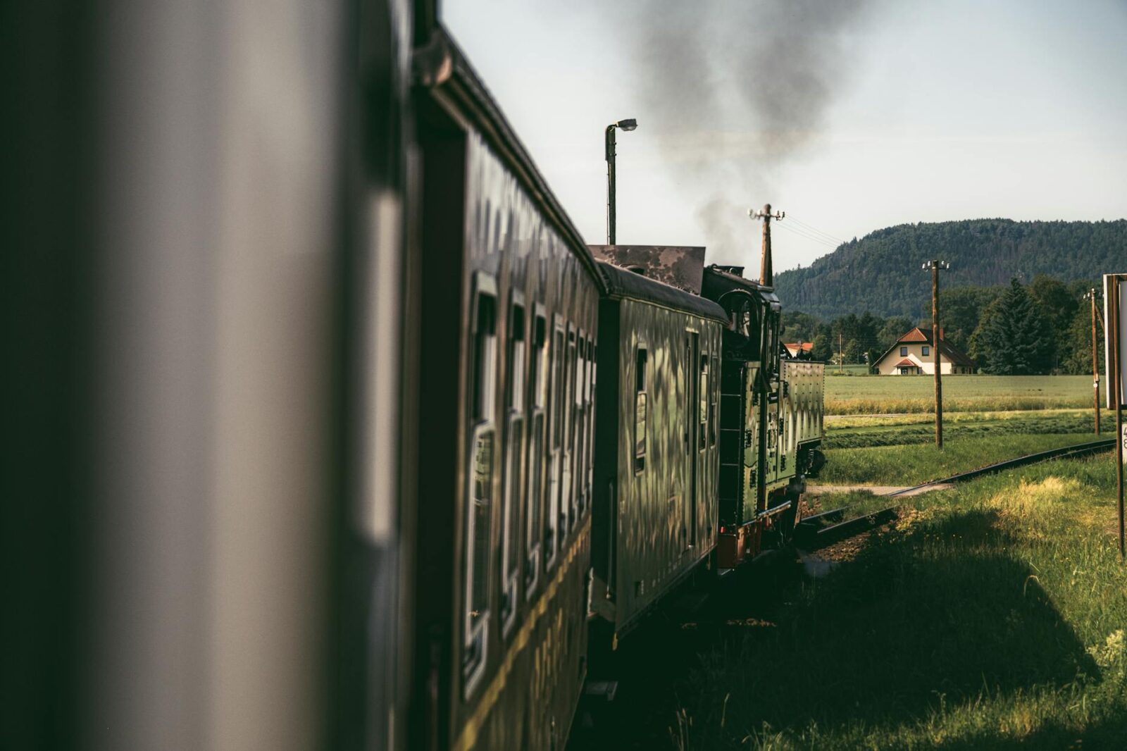 19 Under-the-Radar Spring Travel Deals Worth Booking Now - Photo by Jonas Horsch on Pexels