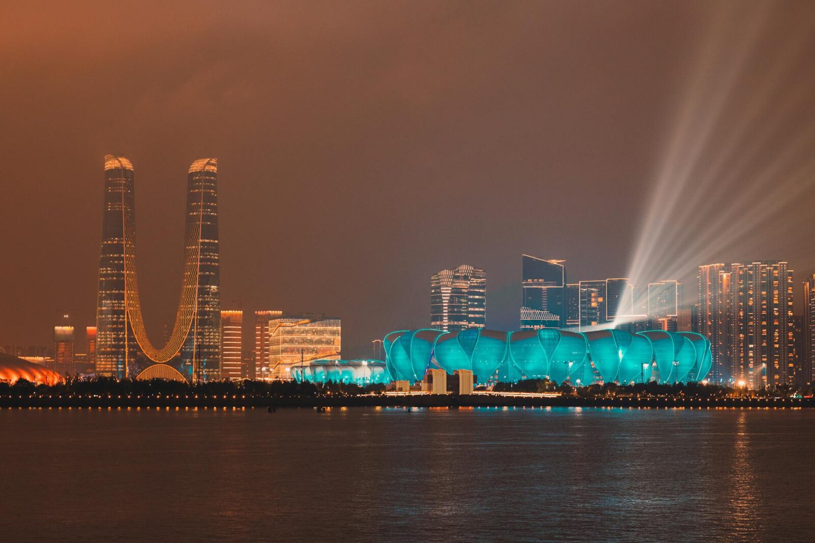 Bahrain Gives Travel a Grace Period on Fees - Photo by molin liu on Pexels