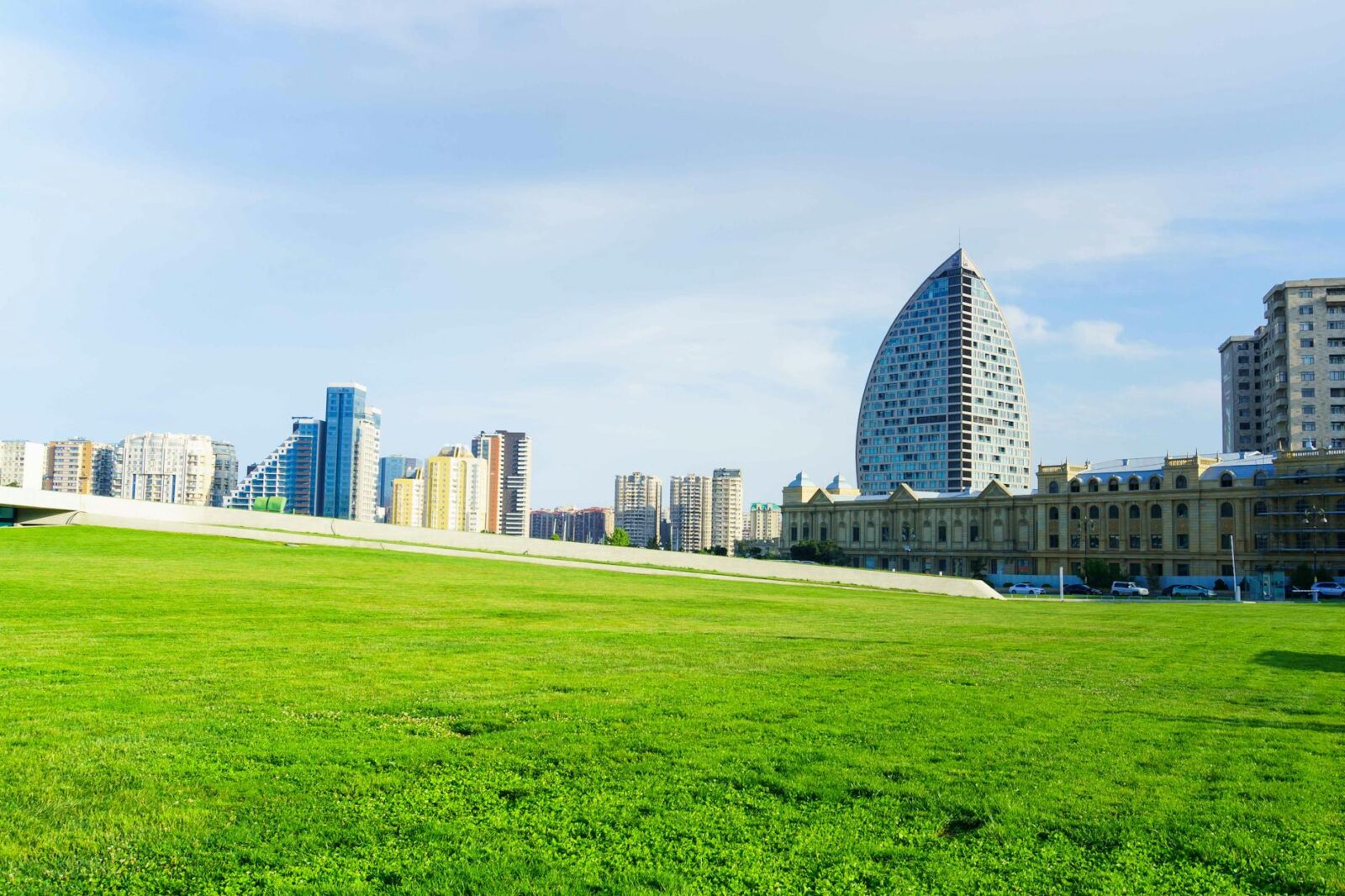 Queen Elizabeth Trust launched to strengthen communities across the United Kingdom - Photo by Zulfugar Karimov on Pexels