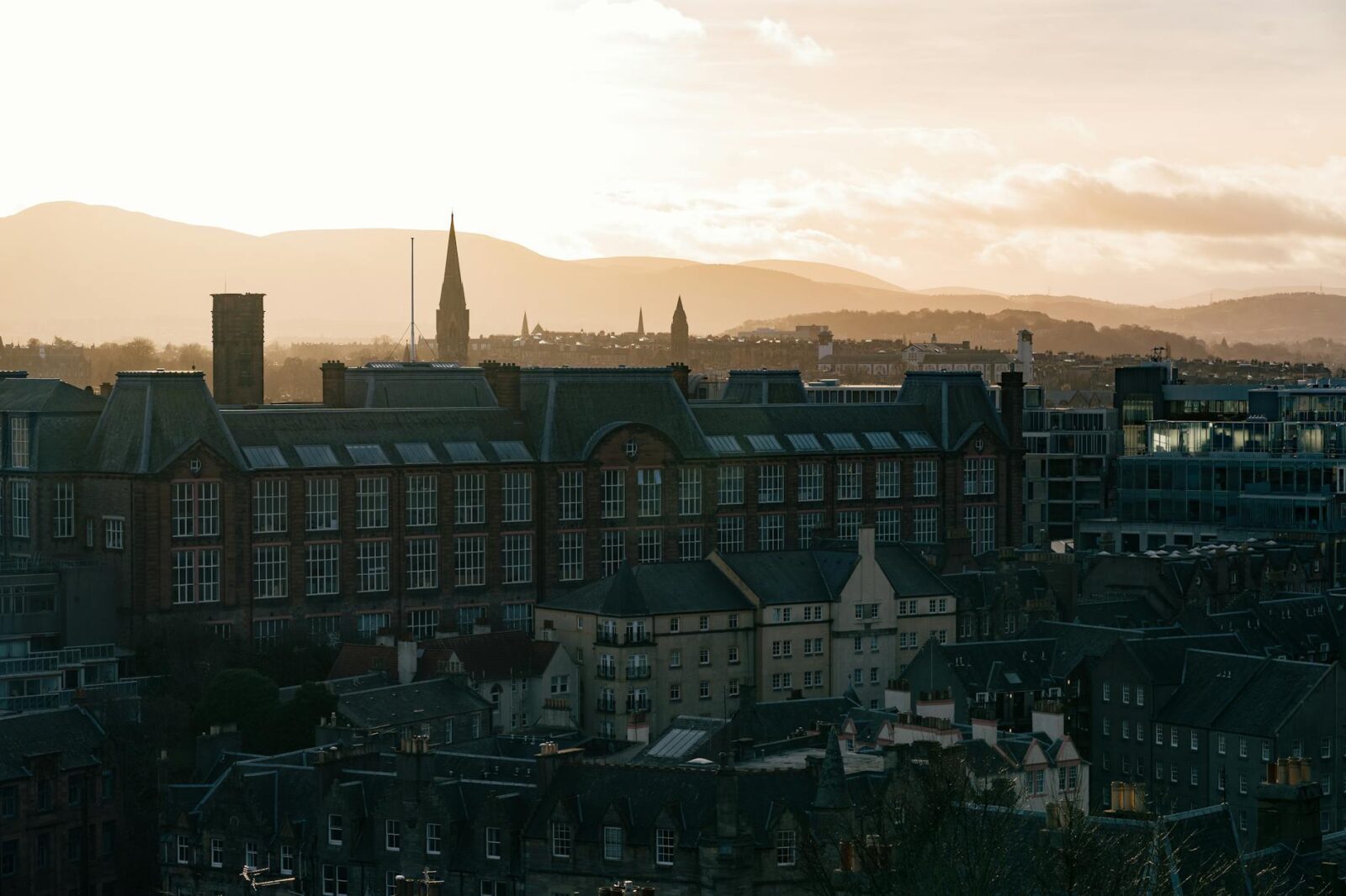 best places to visit in scotland - Photo by Gül Işık on Pexels