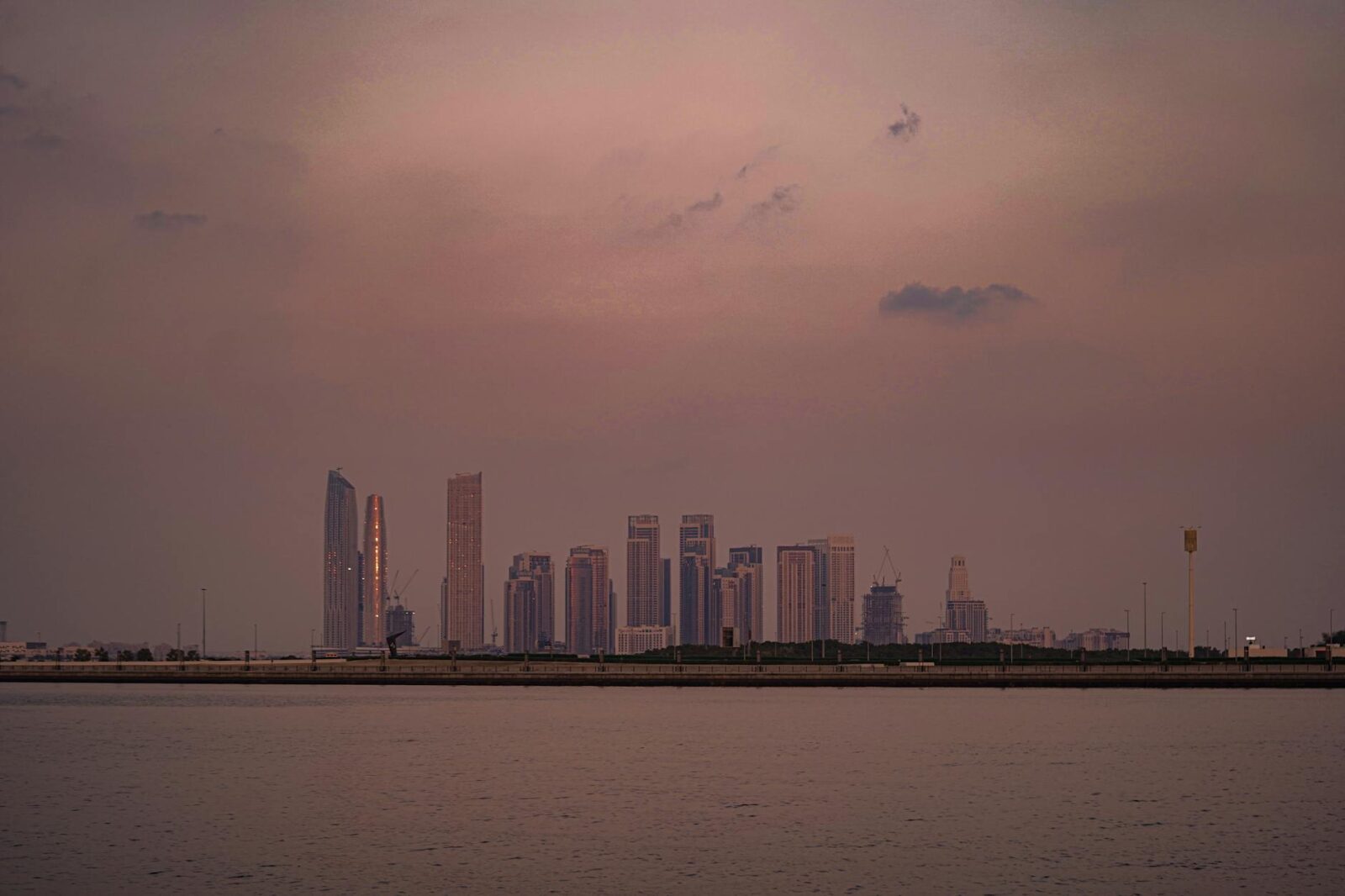 PM meeting with King and Prime Minister of Bahrain: 9 April 2026 - Photo by Danish Sohail on Pexels