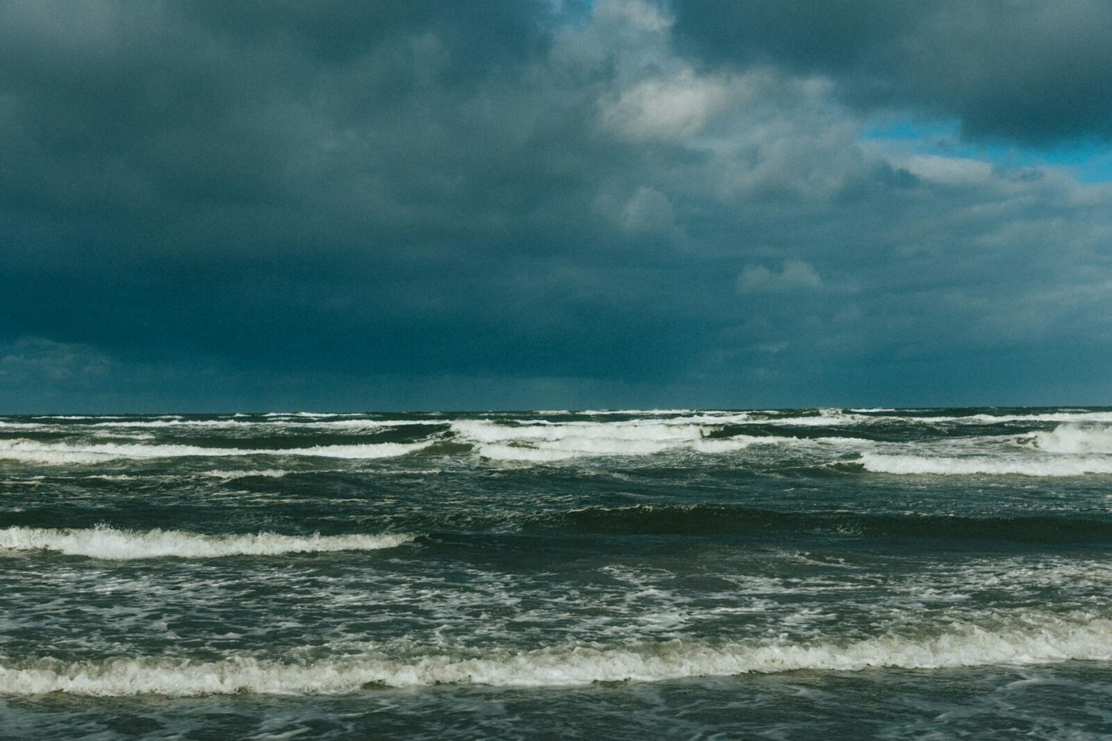 Mysterious Facts About the Bermuda Triangle That Baffle Scientists - Photo by Cedé Joey on Pexels