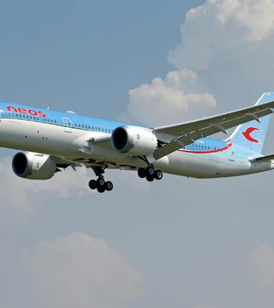 China’s Comac Lands Its Most Significant International Customer Yet - Photo by Jeffry Surianto on Pexels