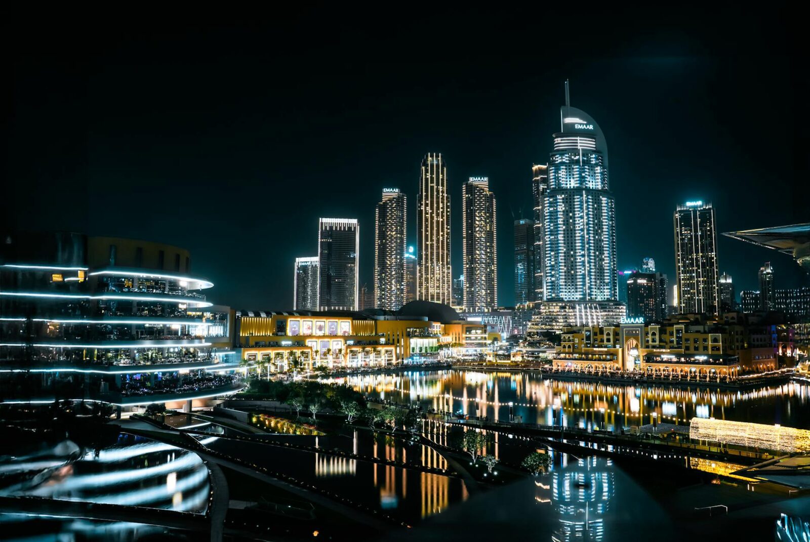 level 3 travel advisory countries - Photo by arshad milano on Pexels