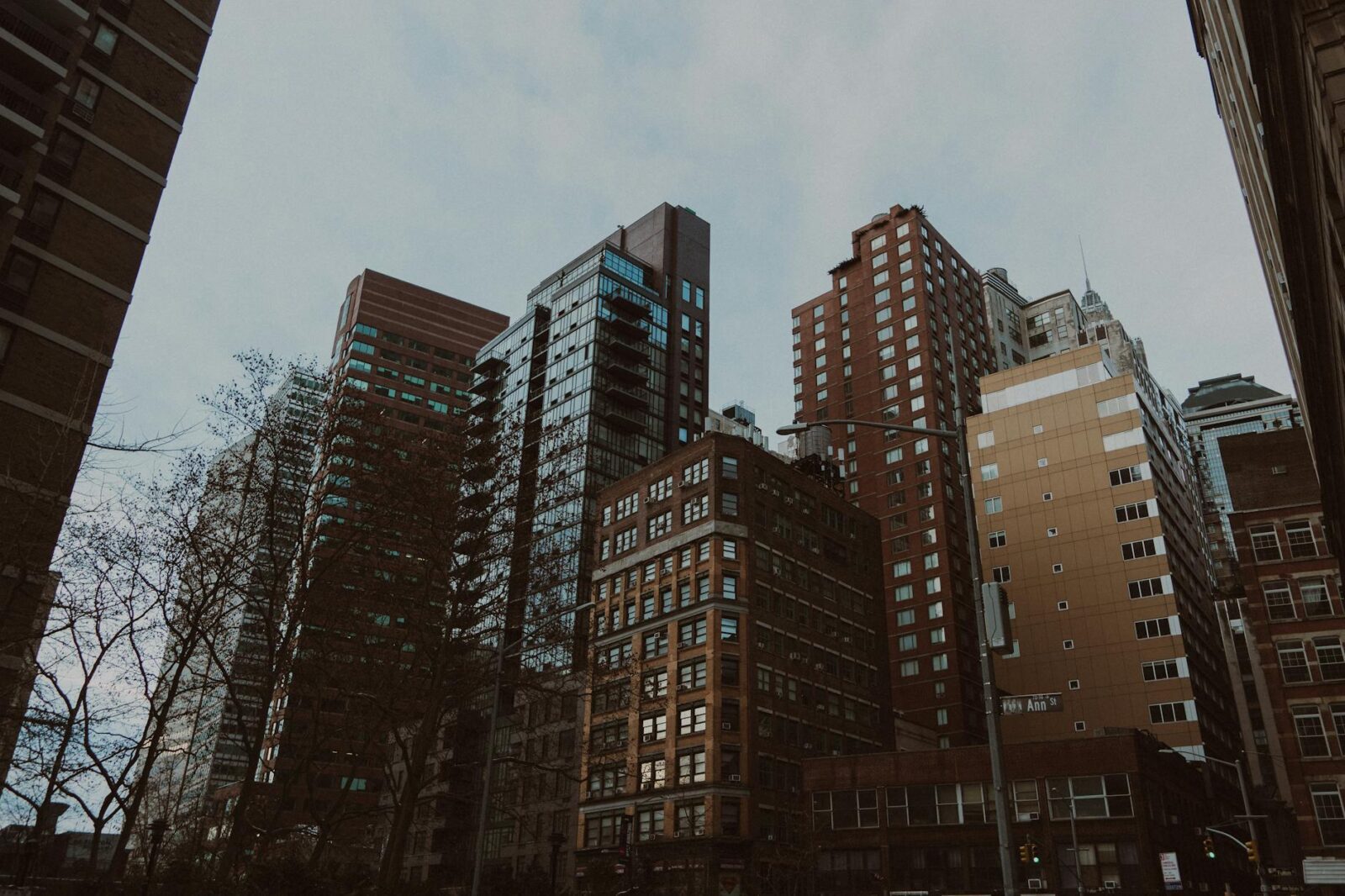 NYC Finds 27% of Approved Short-Term Rental Listings Are Now Illegal - Photo by Renan Tagliaferro on Pexels