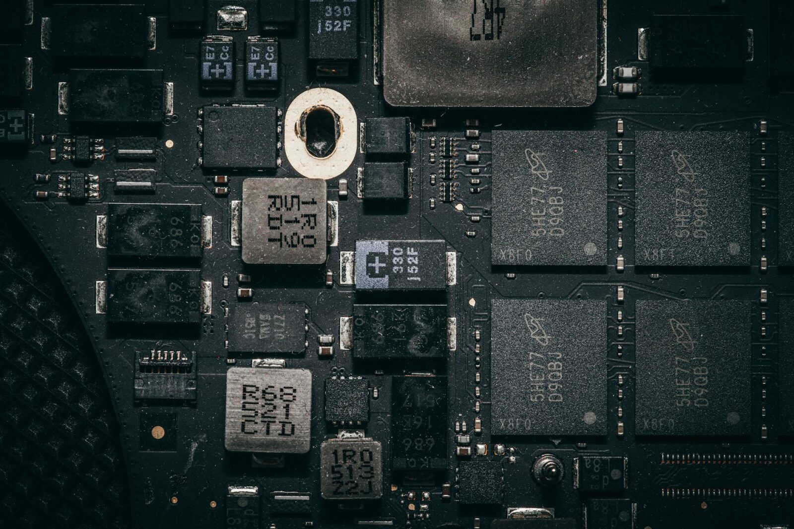 How Is Agentic AI Changing Travel Booking? What Ask Skift Says - Photo by Jakub Pabis on Pexels