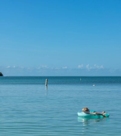 10 Unique Countries Without Land Borders You Should Know About - Photo by Matthew Hernandez on Pexels