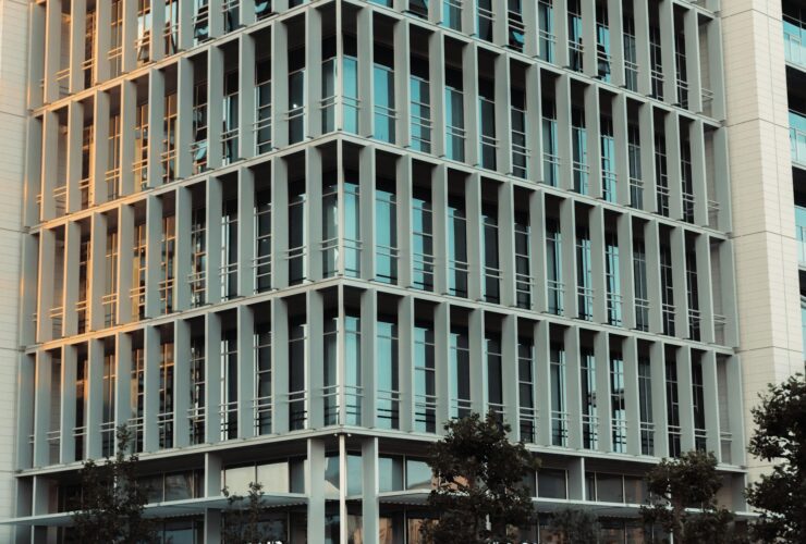 IHG Hotels & Resorts signs Holiday Inn Express Surat Gauravpath - Photo by Zulfugar Karimov on Pexels