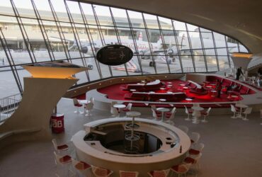 This major East Coast hub may be home to the hottest airport lounge battle - Photo by Josh Withers on Pexels