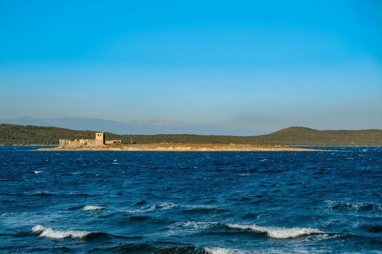 The Mediterranean remains the most popular destination for UK & Ireland cruisers - Photo by Furkan Altın on Pexels