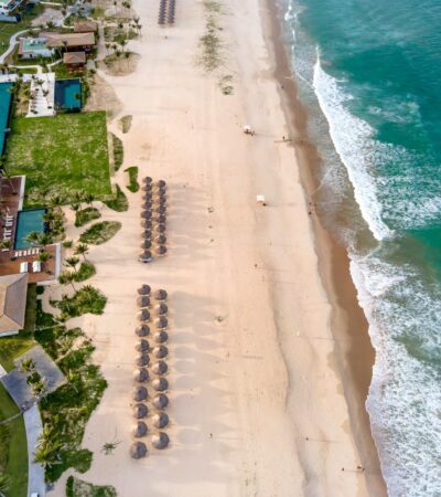 This new luxury points hotel in Greece has two private beaches and its own Greek patisserie - Photo by Quang Nguyen Vinh on Pexels