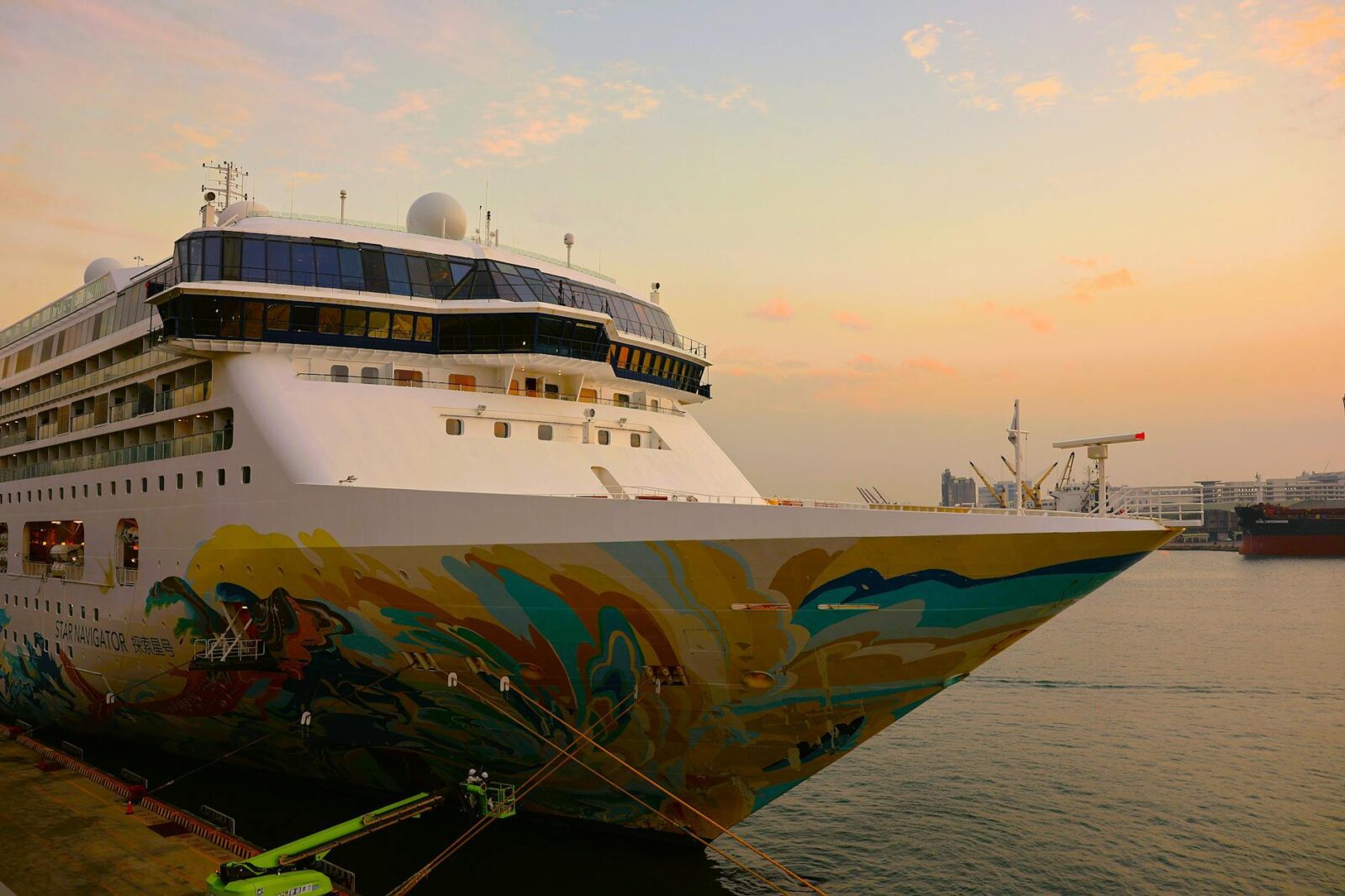 2026 cruise deals - Photo by Sunny Li on Pexels