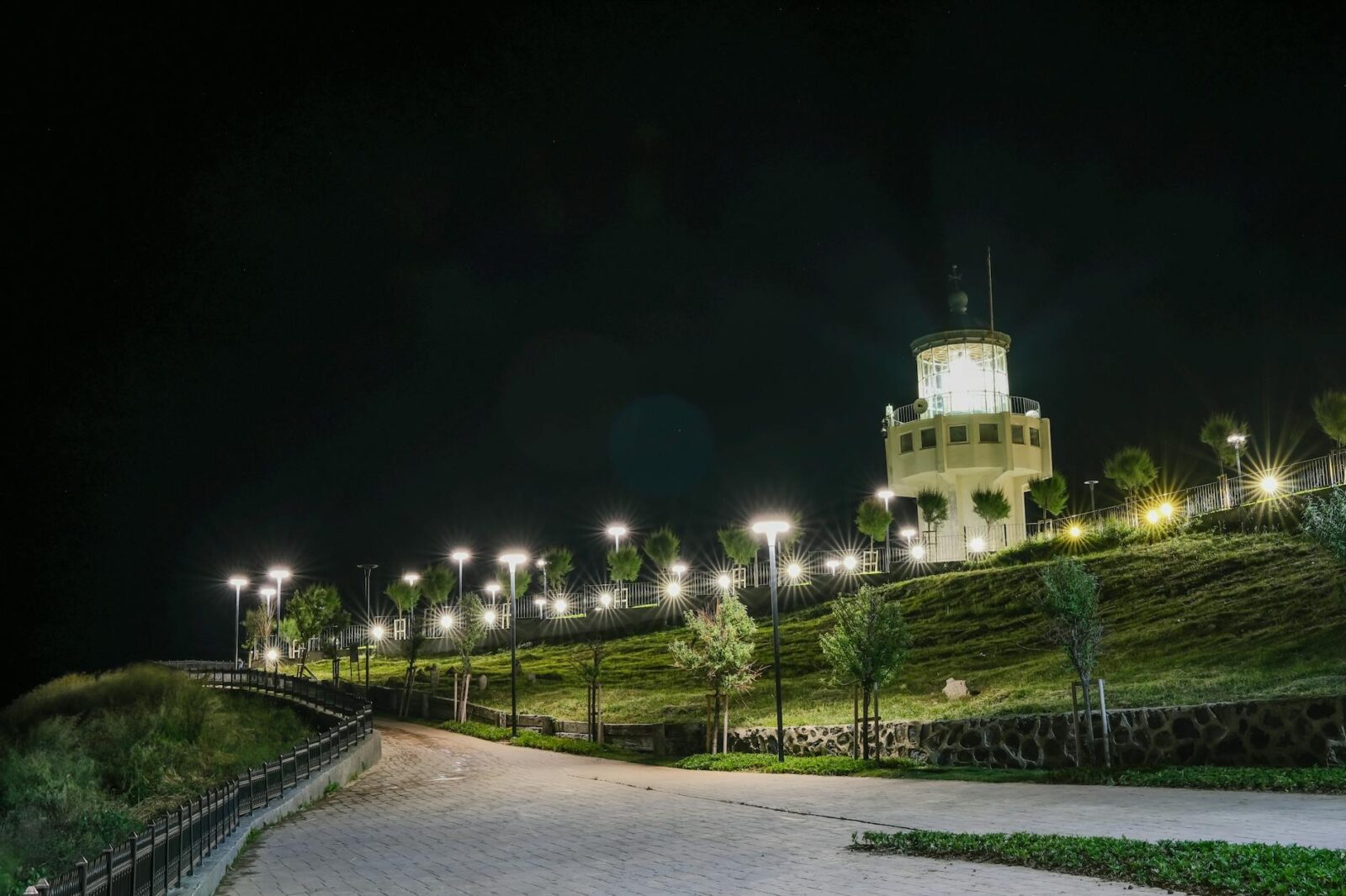 Countries With the Most Skyscrapers in the World - Photo by Ömer Faruk Yıldız on Pexels