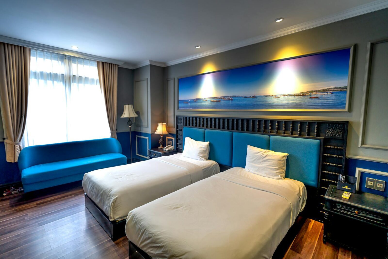 COURTYARD BY MARRIOTT WAIKIKI BEACH UNVEILS MULTI‑MILLION‑DOLLAR TRANSFORMATION - Photo by Quang Nguyen Vinh on Pexels