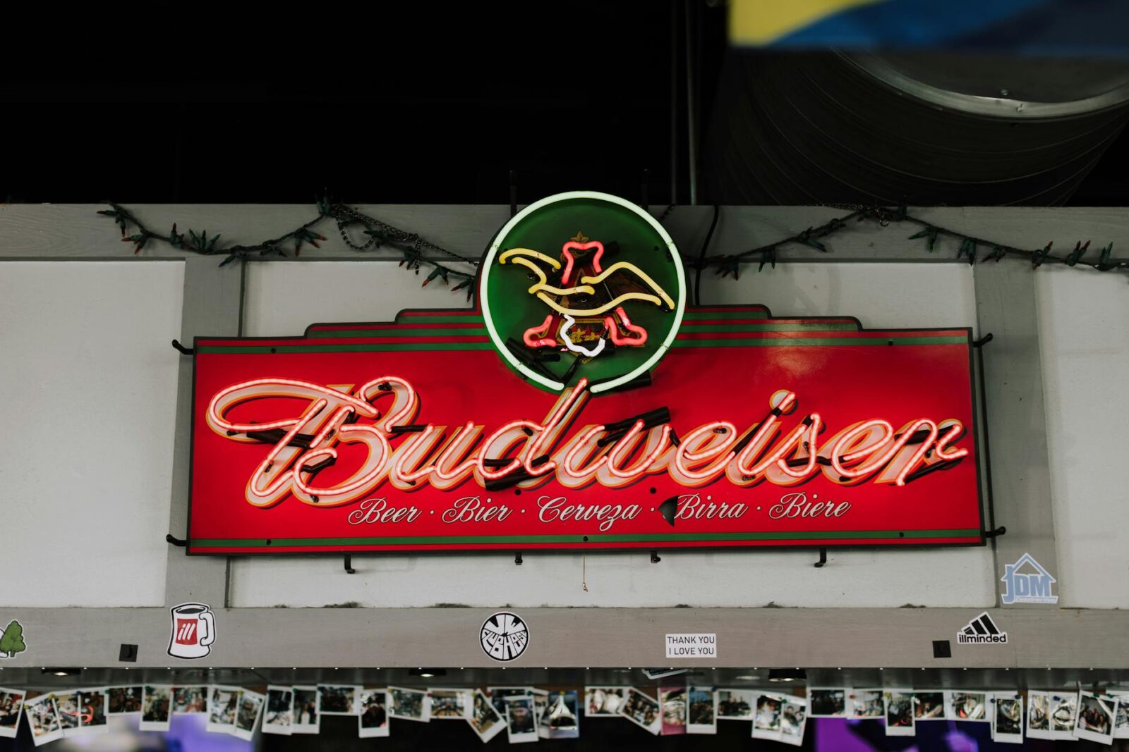 20 New York City Dive Bars We Love - Photo by Kelly on Pexels