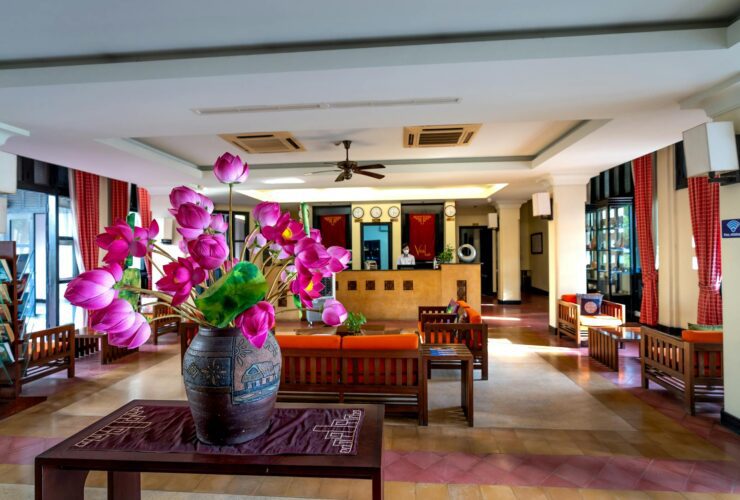 best western hotels - Photo by Quang Nguyen Vinh on Pexels