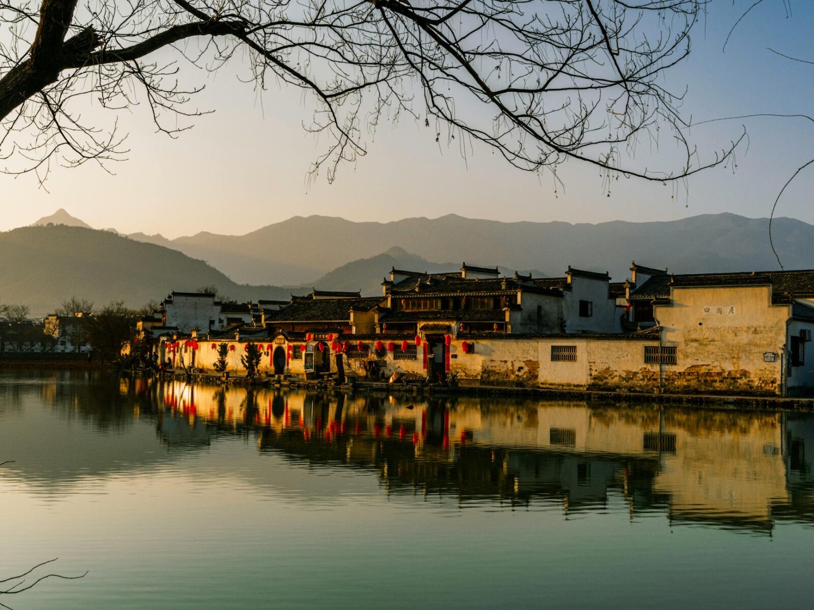 Hidden Gem Destinations Cheaper Than You Think - Photo by 光曦 刘 on Pexels