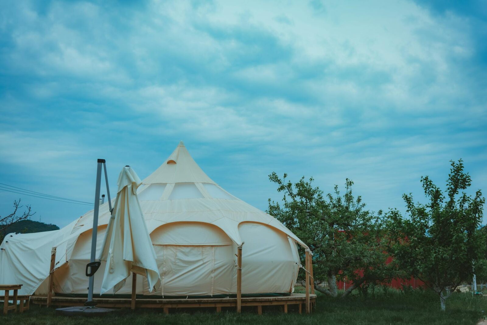 WorldHotels by Best Western is entering the glamping space, bookable on points - Photo by SONIC on Pexels