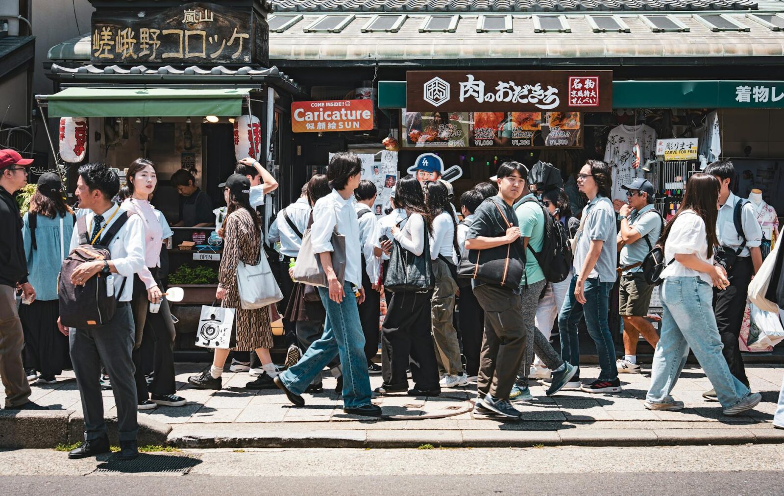 best places to visit in india - Photo by Lawrence Lam on Pexels