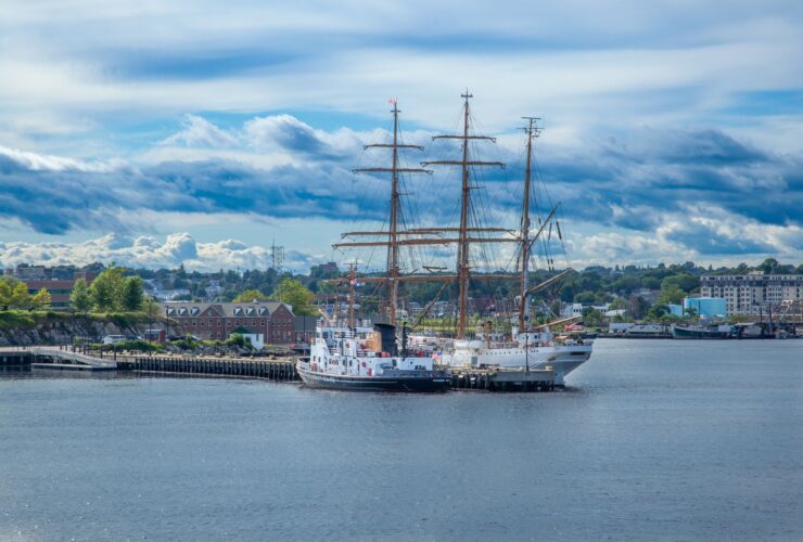 How to Experience the Vintage Sailing Parade That Will Take Over NYC on July 4 - Photo by Mohan Nannapaneni on Pexels