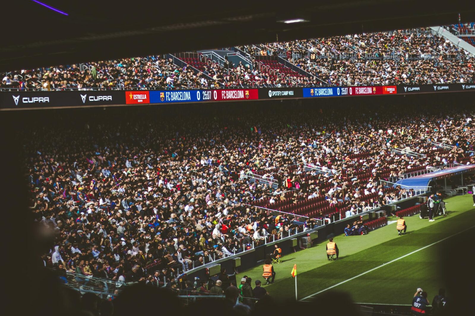 In Casablanca, the Soccer Stadium Tells the Story of the City - Photo by El gringo photo on Pexels