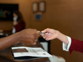 Mews and SiteMinder to Put Hotel Distribution, Operations Under One Roof — Exclusive - Photo by Mikhail Nilov on Pexels