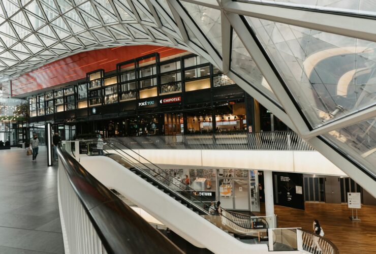 Luxury Retail’s Hospitality Problem Isn’t a Training Problem - Photo by Masood Aslami on Pexels