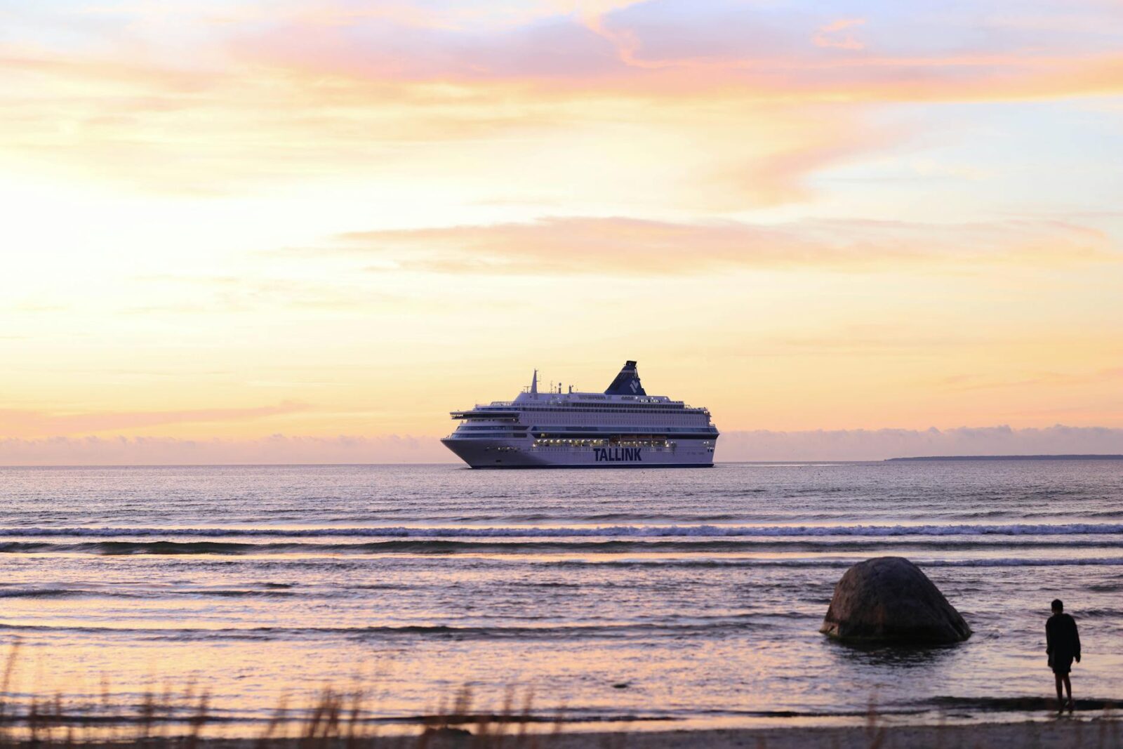 south america cruise deals - Photo by Valeria Boltneva on Pexels