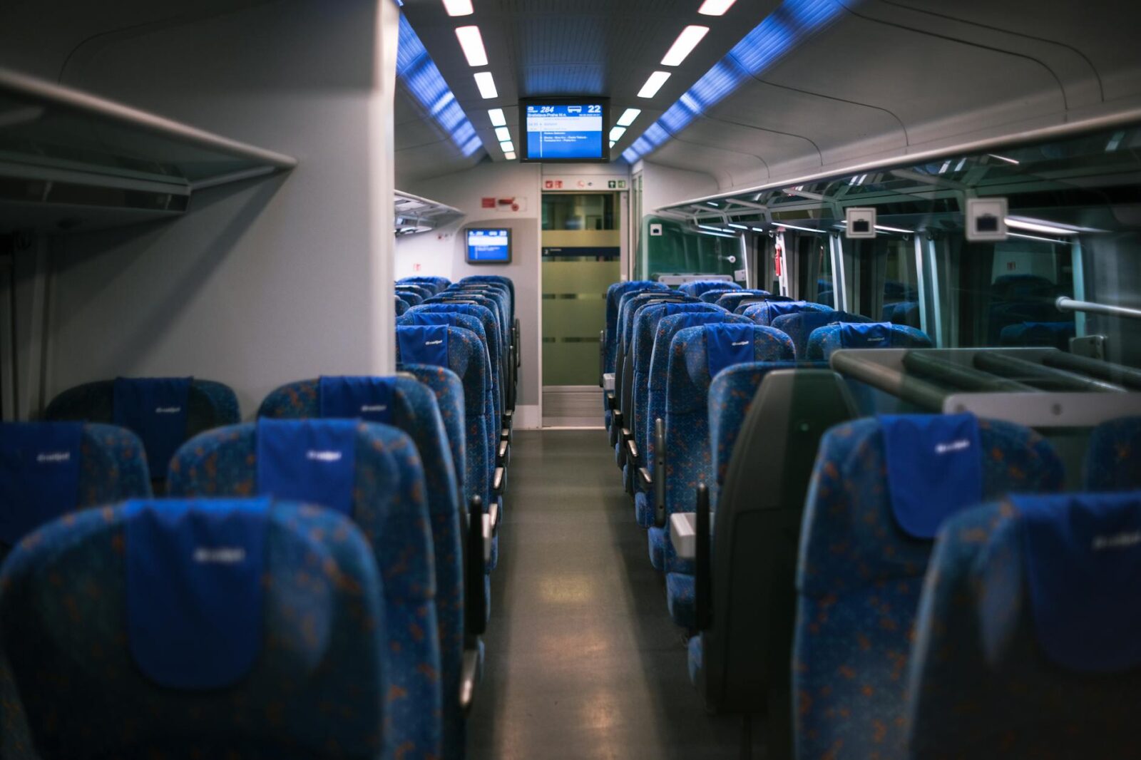 GTR services transferred to public ownership - Photo by William Gevorg Urban on Pexels