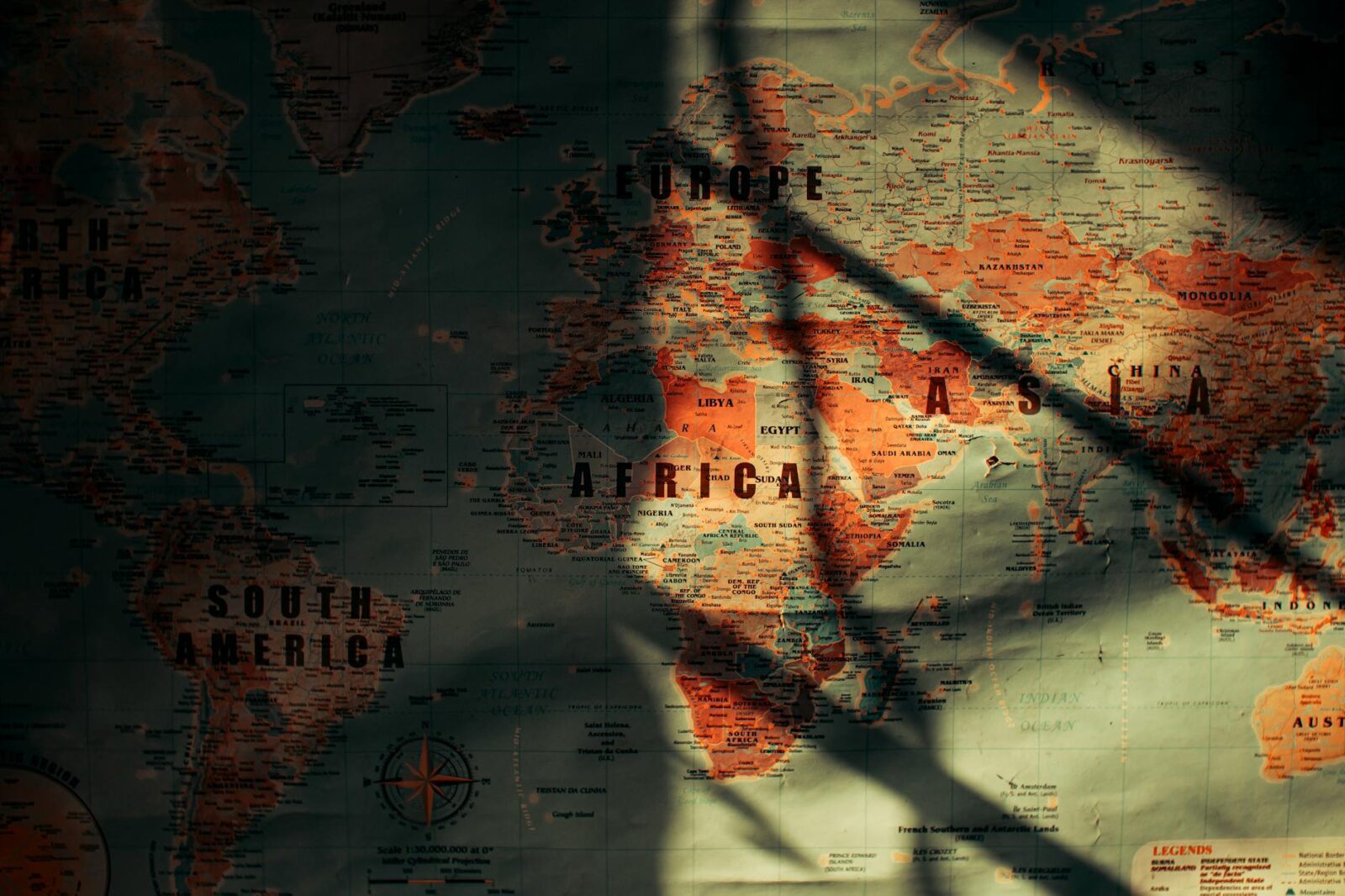 Jamie Dimon Says Moats in Banking Are Temporary. Sounds Like Travel. - Photo by Nothing Ahead on Pexels
