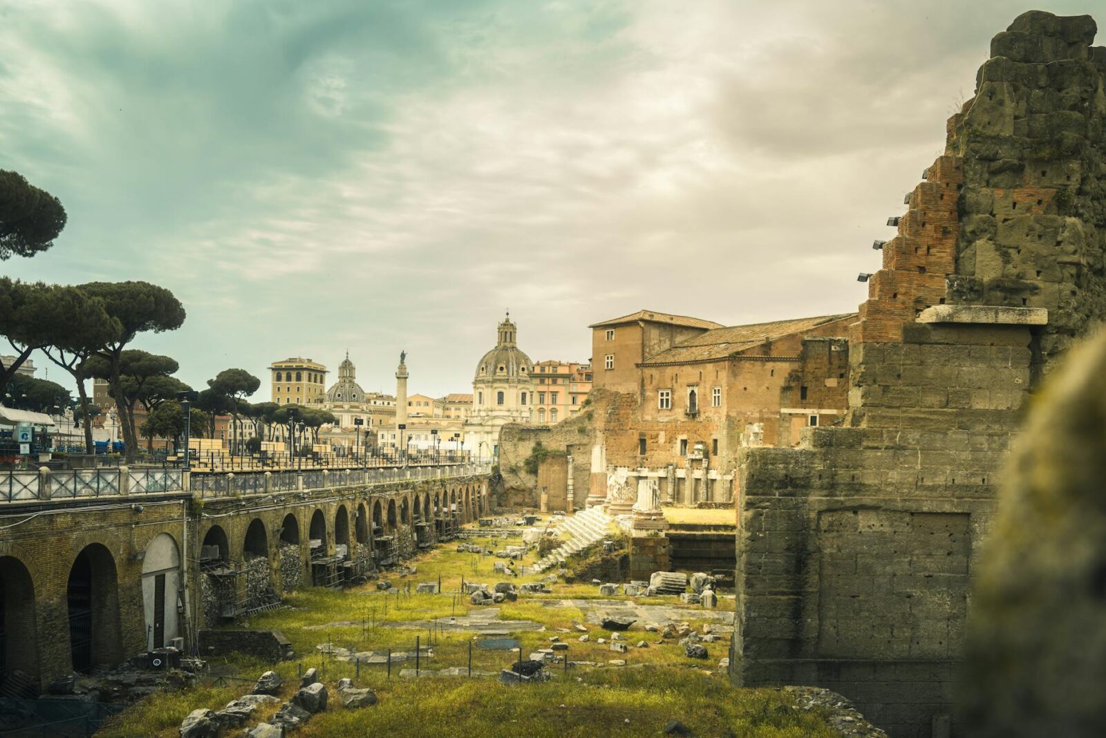 10 Unique Countries Without Land Borders You Should Know About - Photo by Peter Holmboe on Pexels