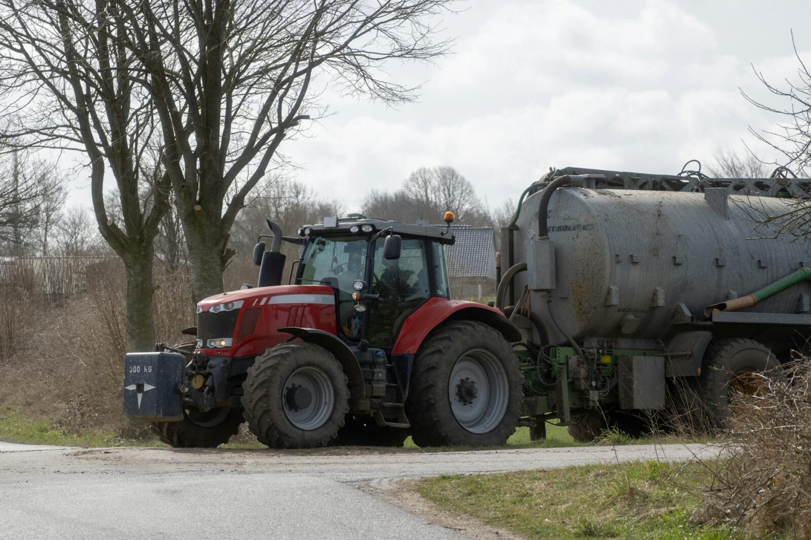 Dorset farmers to pay £33,500 over slurry handling - Photo by Mirko Fabian on Pexels