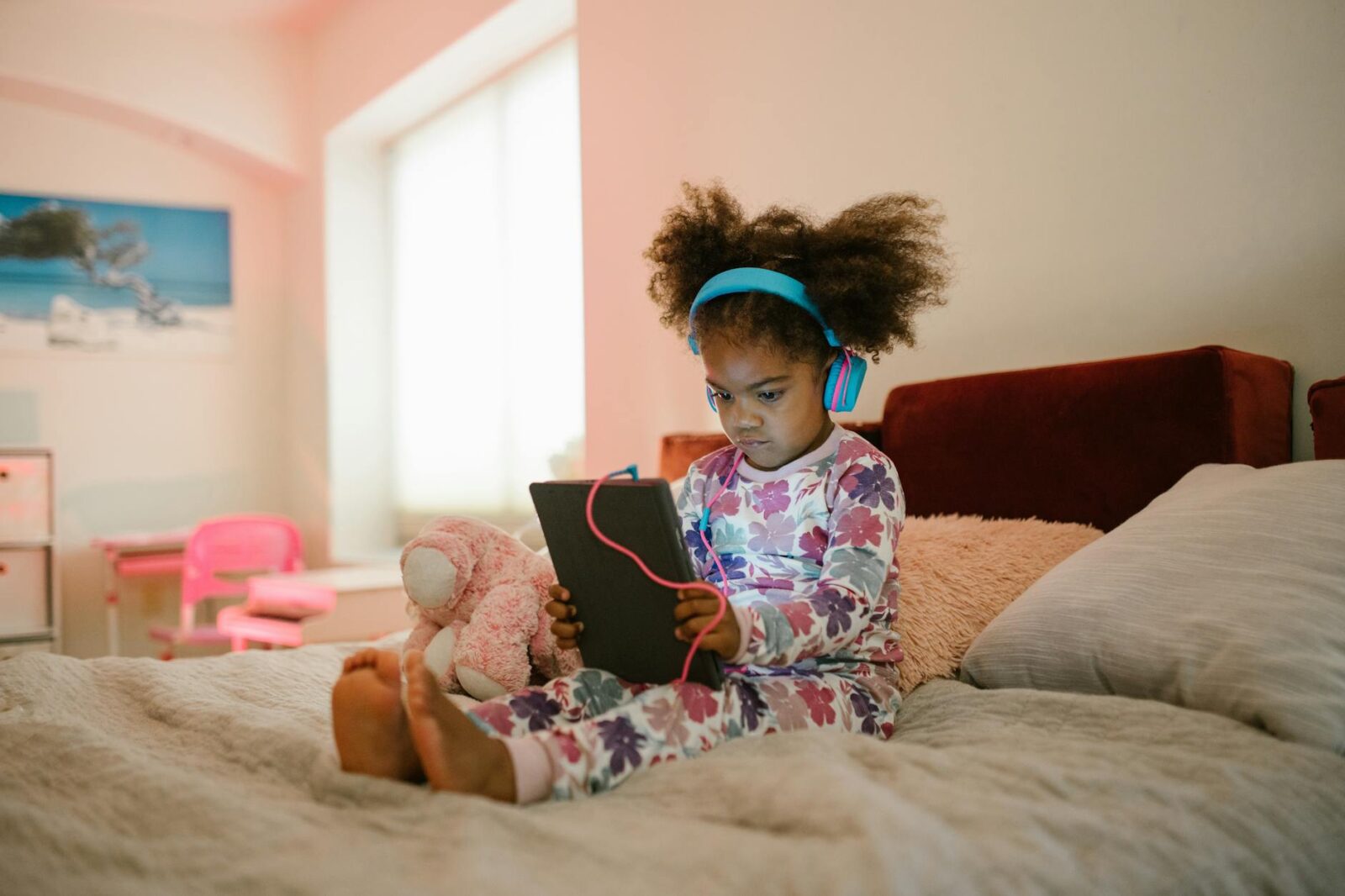 G7 nations agree first-ever joint approach to protecting children online and drive safe AI growth that delivers for all - Photo by RDNE Stock project on Pexels