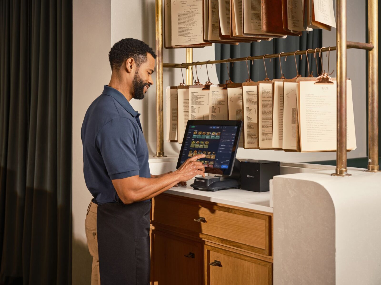 Mews and SiteMinder to Put Hotel Distribution, Operations Under One Roof — Exclusive - Photo by SpotOn POS on Pexels