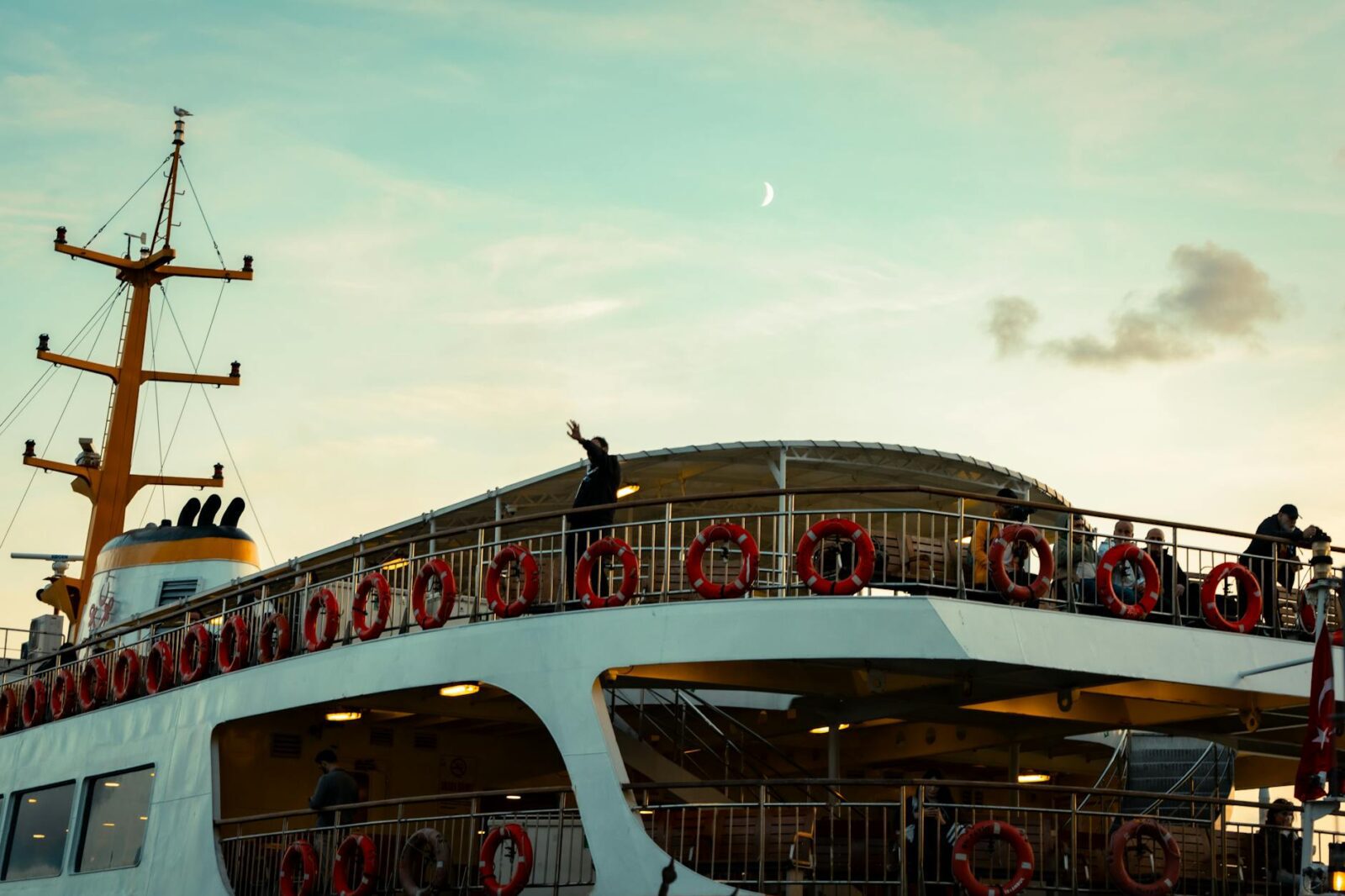 Royal Caribbean Posts Strong Q1 but Higher Fuel Prices Hit Profit Forecast - Photo by Zeynep Sude  Emek on Pexels