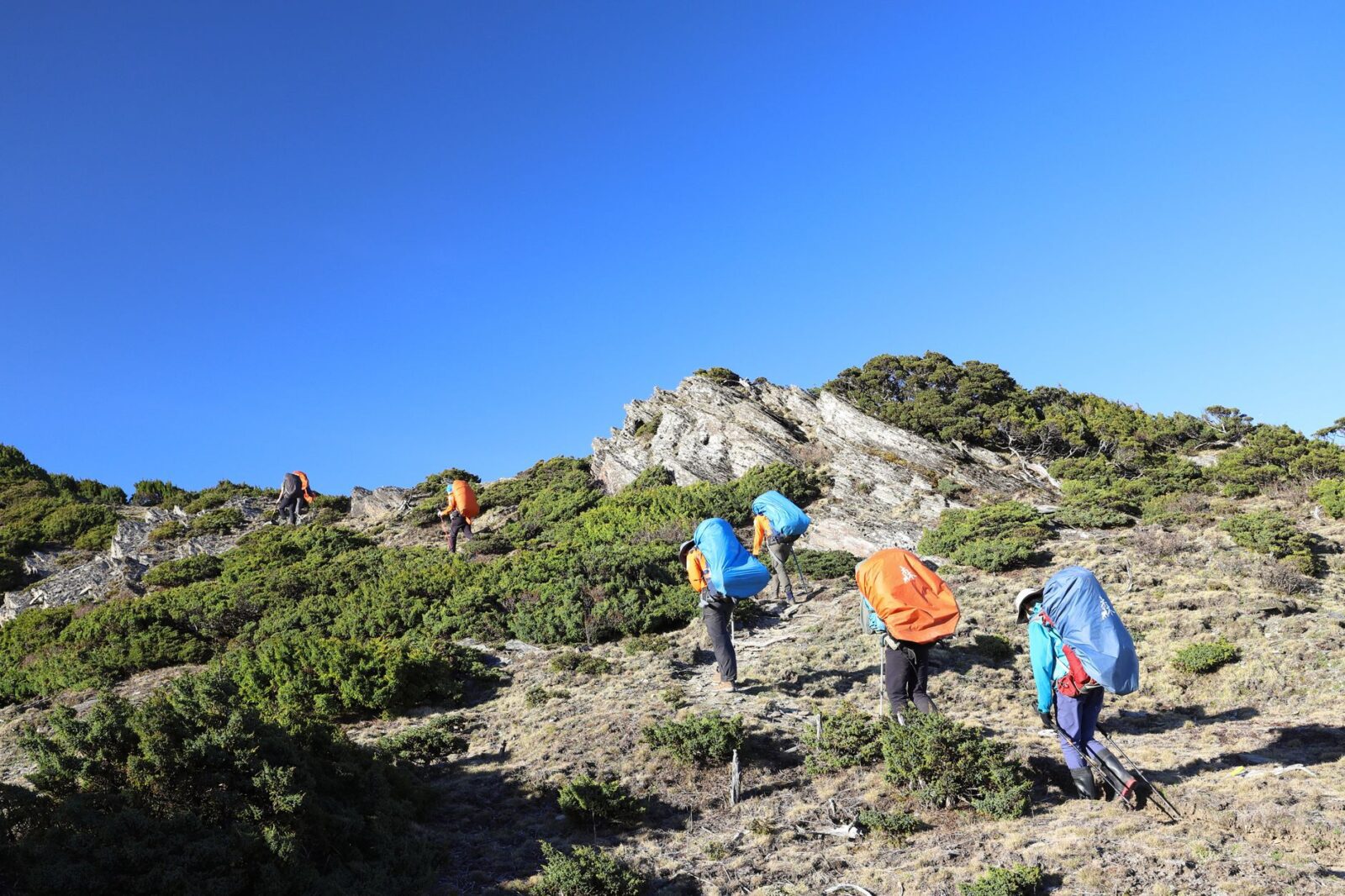 Everest Base Camp Trek Complete Planning Guide 2026 - Photo by P Hsuan Wang on Pexels