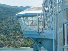 Alaska Cruise vs Caribbean Cruise Which Should You Choose - Photo by Diego F. Parra on Pexels