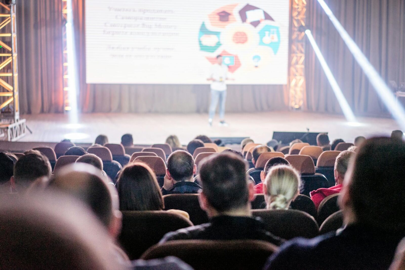 Mews at Skift Data +AI Summit 2026 - Photo by Atlantic Ambience on Pexels