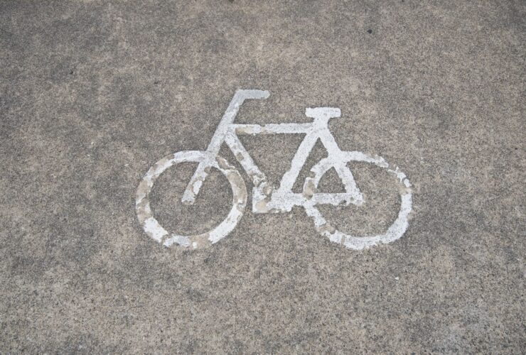 Cycling and walking boom with £4.5 billion for thousands of new routes and safer crossings - Photo by Tien Nguyen on Pexels