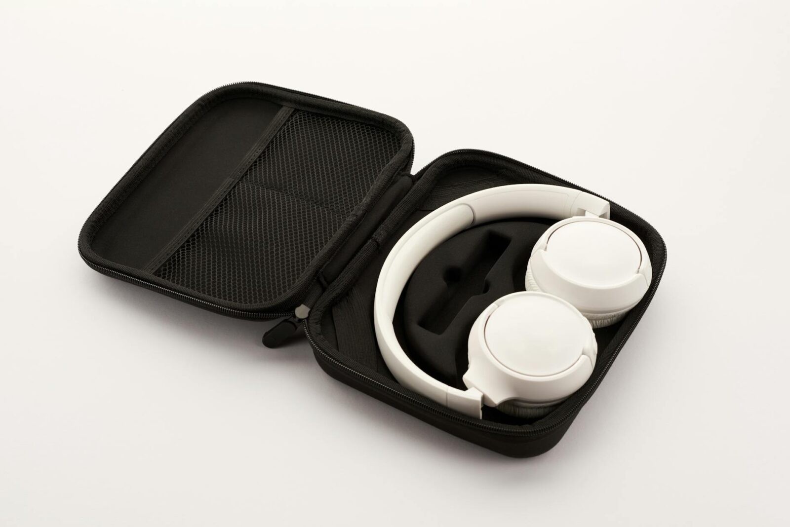 Sennheiser Coupons & Promo Codes: Save on Headphones & Audio Gear | May 2026 - Photo by Sound On on Pexels